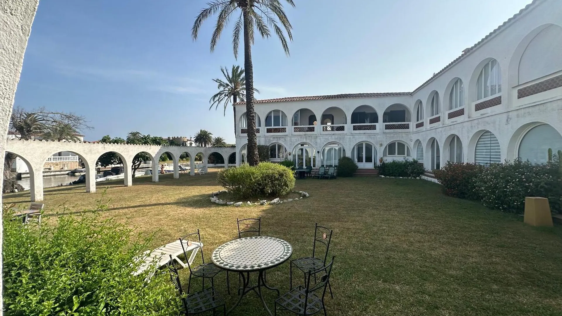Piso Acogedor Con Jardin En El Canal Empuriabrava İspanya